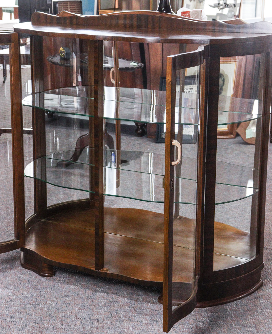 The Auction Barn Live & Online Auctions