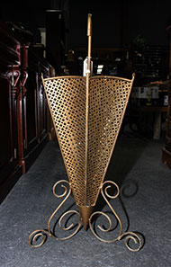 Lot 702