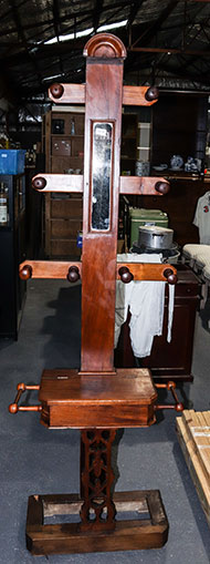 Lot 781