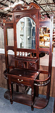 Lot 832