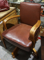 Lot 371