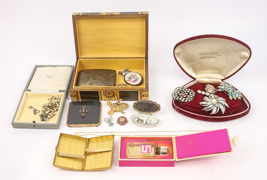 Lot 216