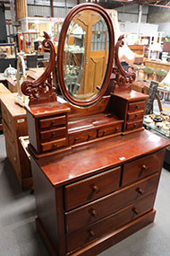 Lot 195