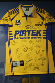Lot 320