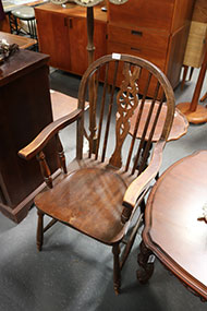 Lot 562