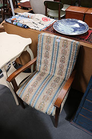 Lot 572