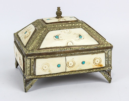 Lot 7