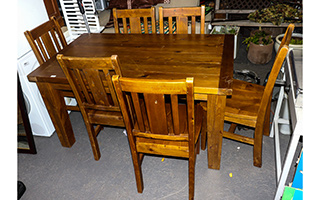 Lot 199