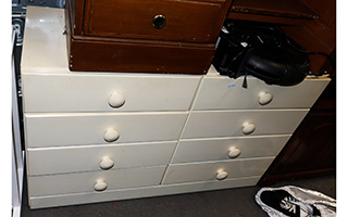 Lot 211