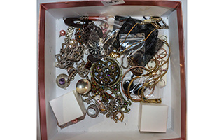 Lot 90