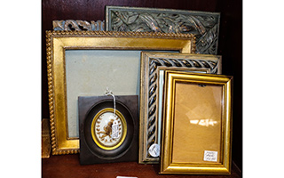Lot 216