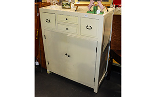 Lot 369