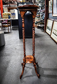 Lot 579
