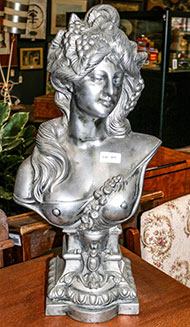Lot 371