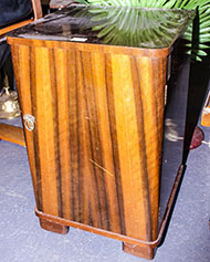 Lot 395
