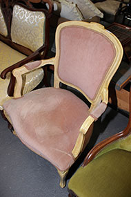 Lot 884