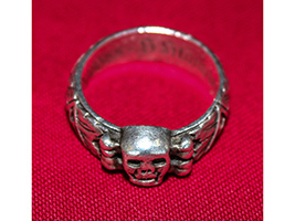Lot 382 - Thumb image