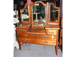 Lot 370