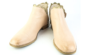 Lot 599