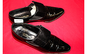 Lot 975