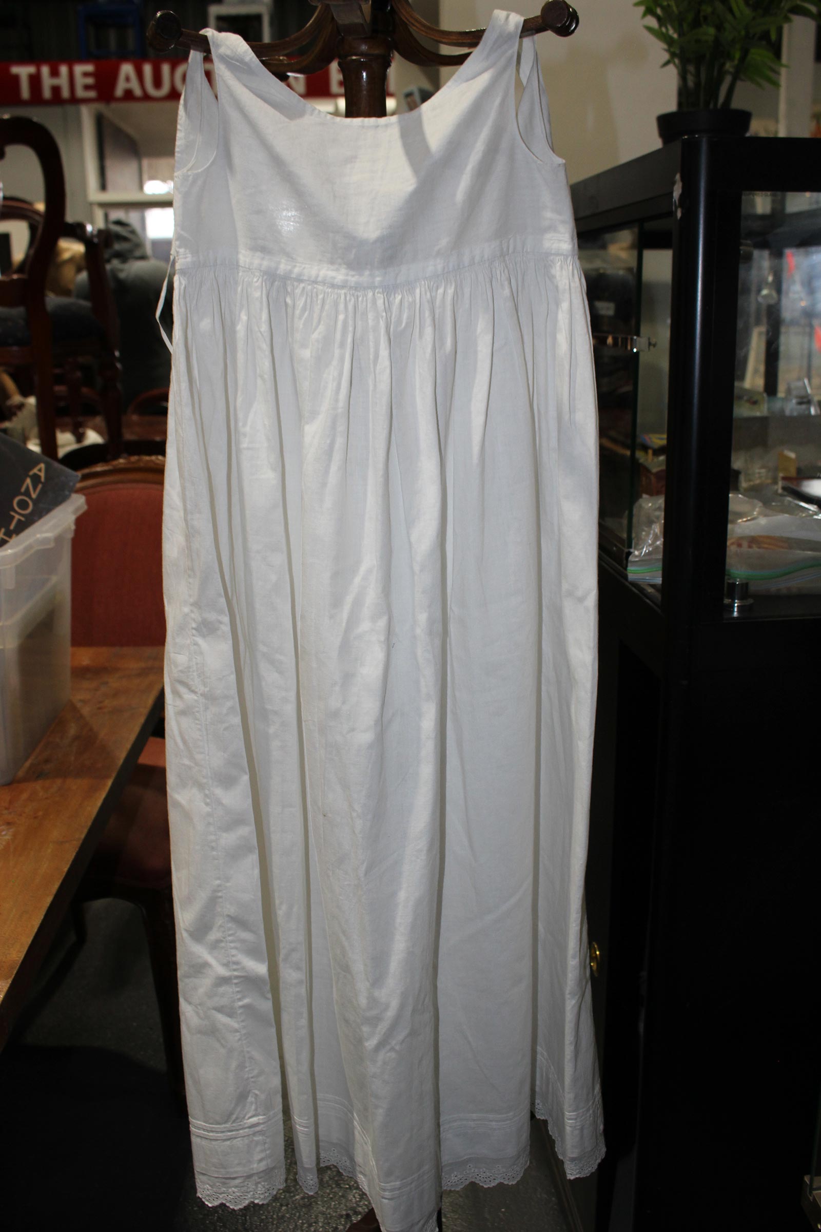 Lot 704 - Image 2
