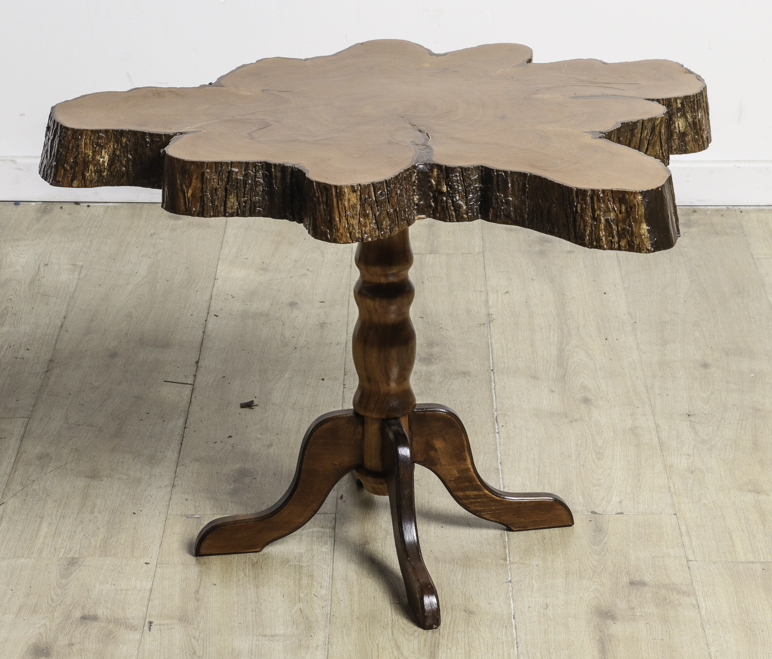 Lot 2 - Image 2