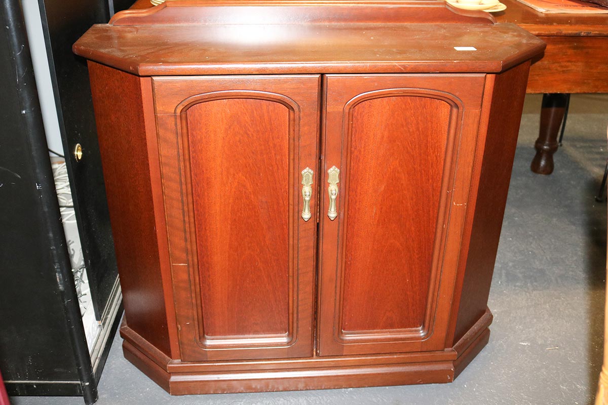 Lot 743 - Image 2