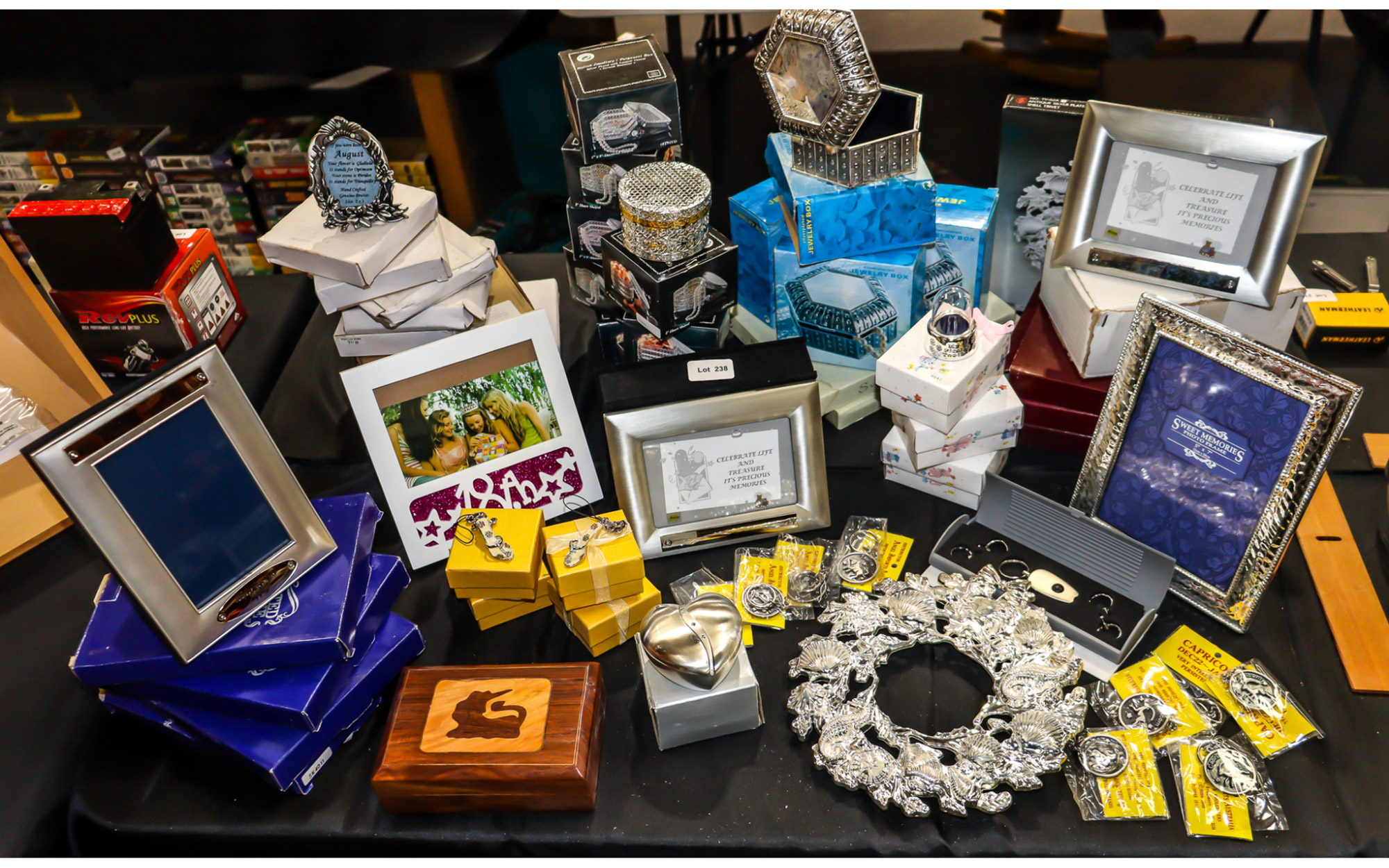 Lot 165 - Image 2