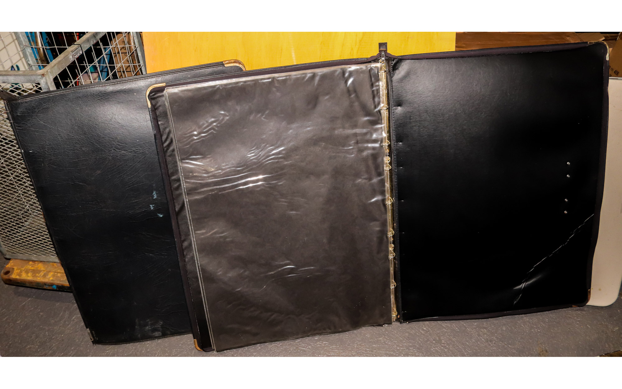 Lot 332 - Image 2