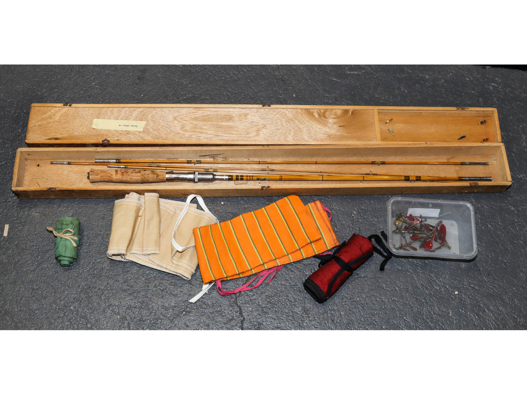 Lot 404 - Image 2