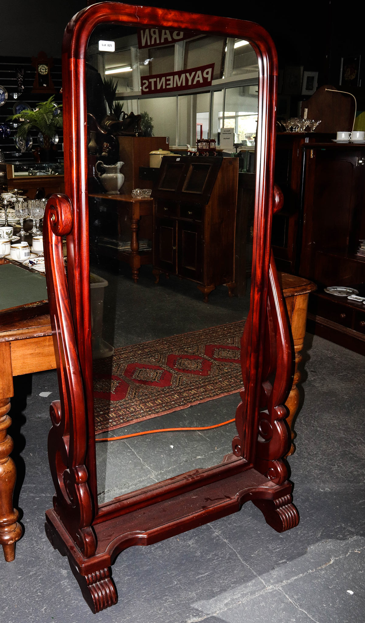 Lot 825 - Image 2