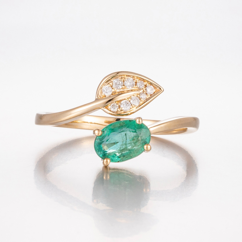 14CT Yellow Gold Zambian Emerald and Diamond Dress Ring